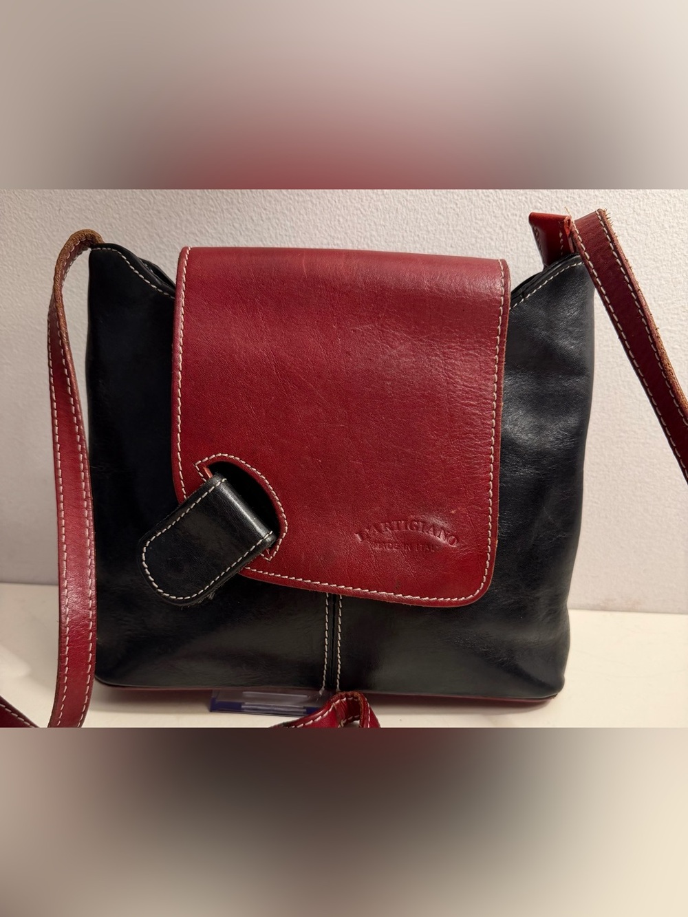 L'Artigiano Italian Leather Two Tone Crossbody Bag Made In Italy Black/Burgundy